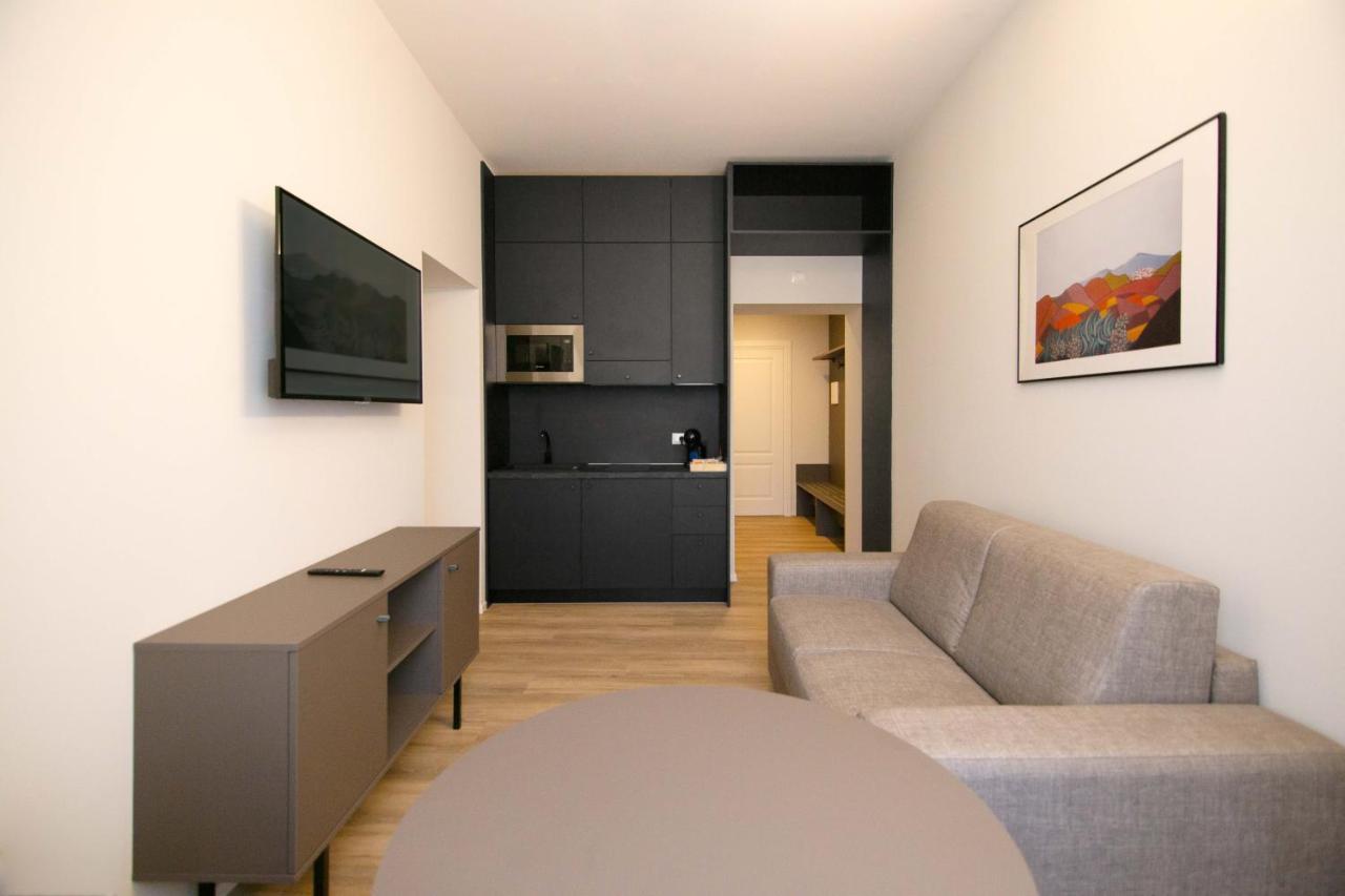 Palazzo Bellocchi - Suites & Apartments Brindisi Kültér fotó