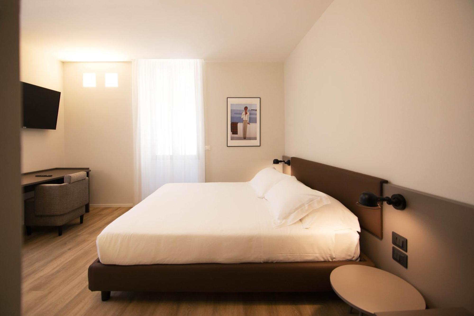Palazzo Bellocchi - Suites & Apartments Brindisi Szoba fotó